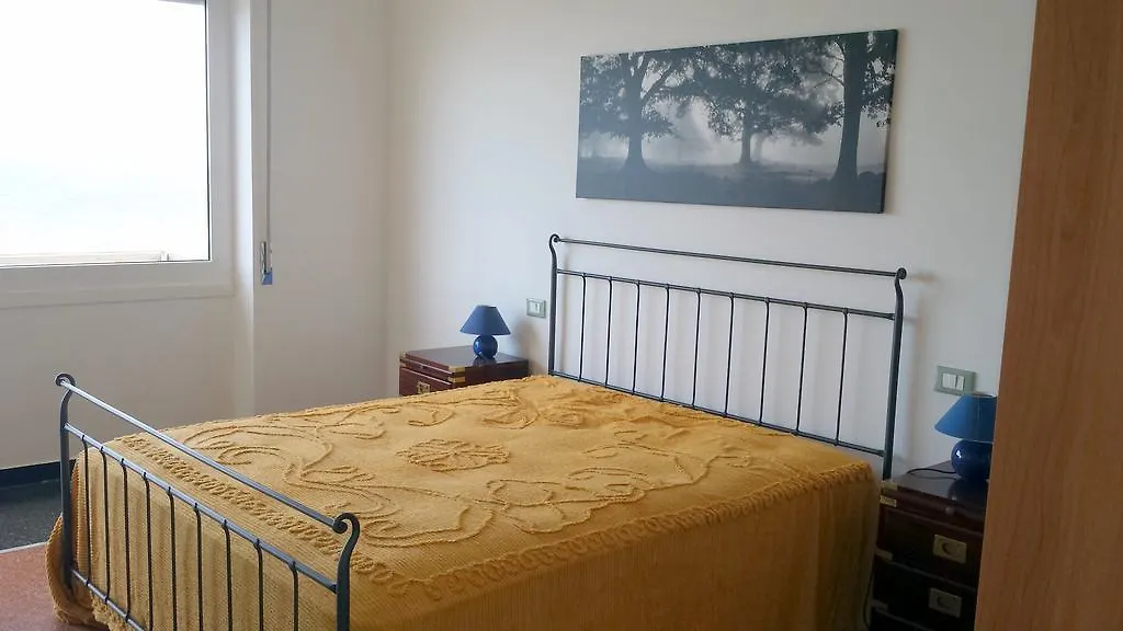 Gran Appartamento Sul Mare Finale Ligure Apartment